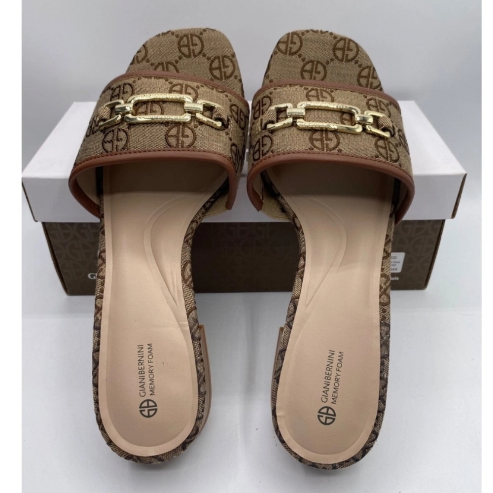 Giani Bernini Hylttonf Memory Foam Brown Logo Slide Sandals 9.5M NWB - Picture 2 of 6